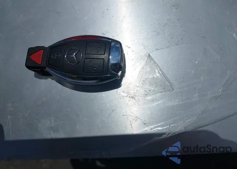 2011 Mercedes-Benz S 550 from USA, damaged, VIN WDDNG7BB6BA376391